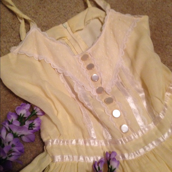 SOLD ON DEPOP! Vintage Lolita A-Line Dress - Picture 3 of 7
